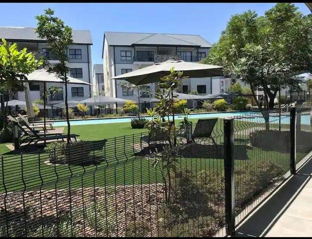 1 BEDROOM APARTMENT FOR SALE IN CROWTHORNE AH